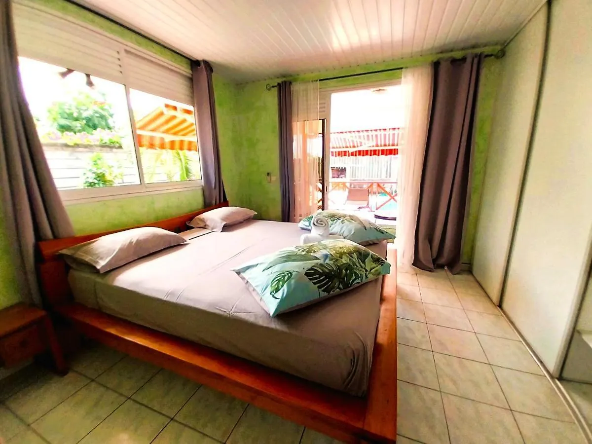 Tahiti - Lihei Pool House Villa Faaa
